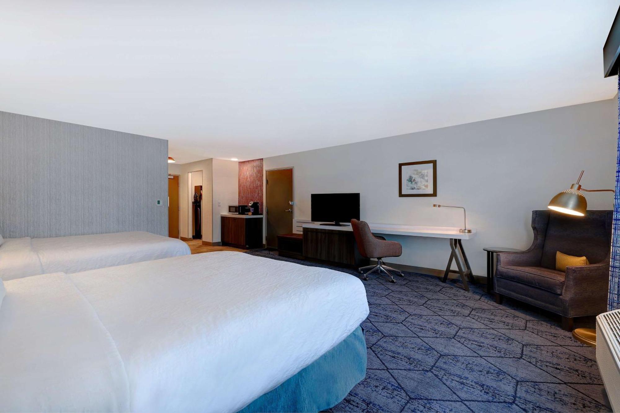 Hilton Garden Inn סידר רפידס מראה חיצוני תמונה