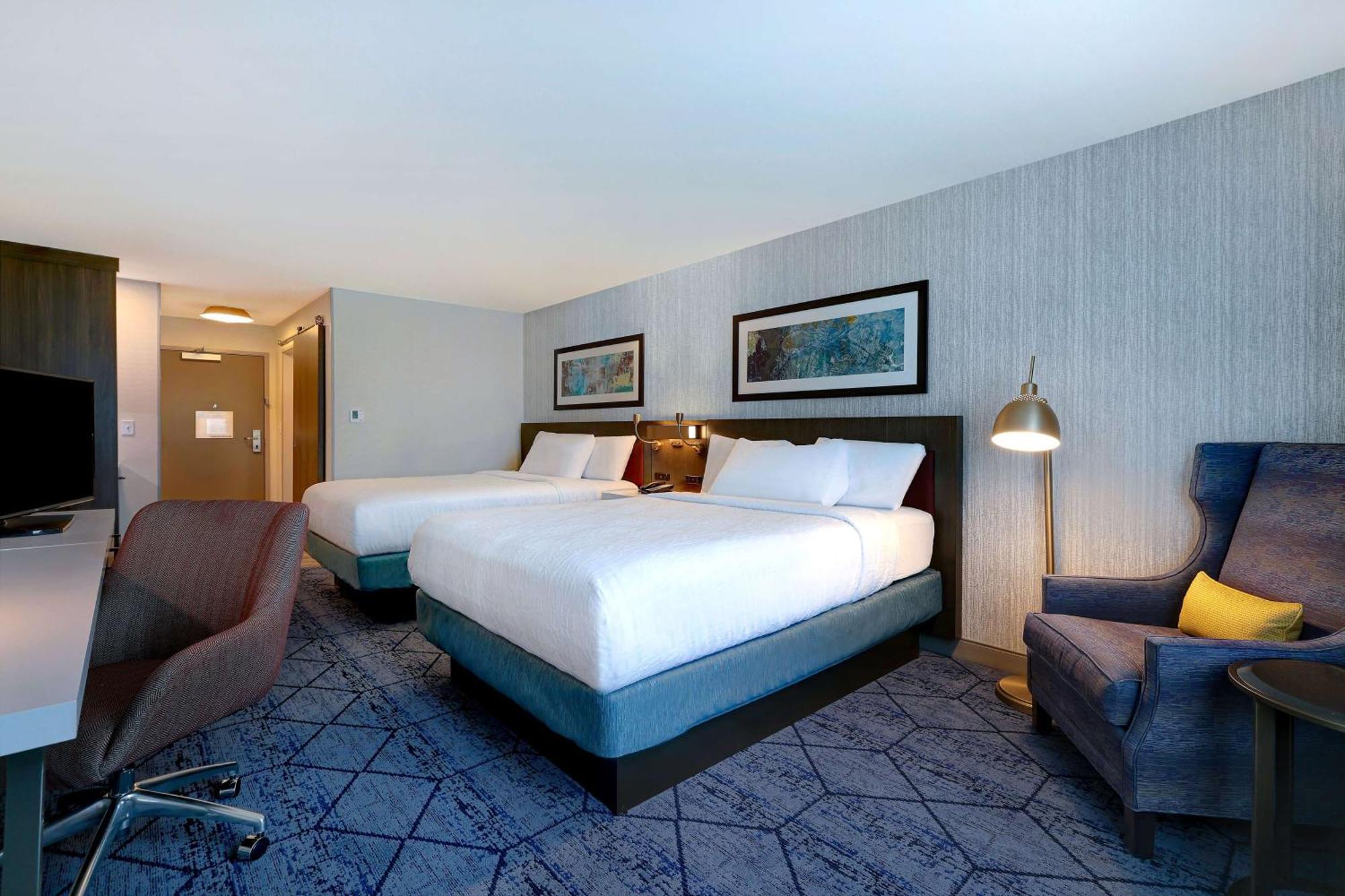 Hilton Garden Inn סידר רפידס מראה חיצוני תמונה