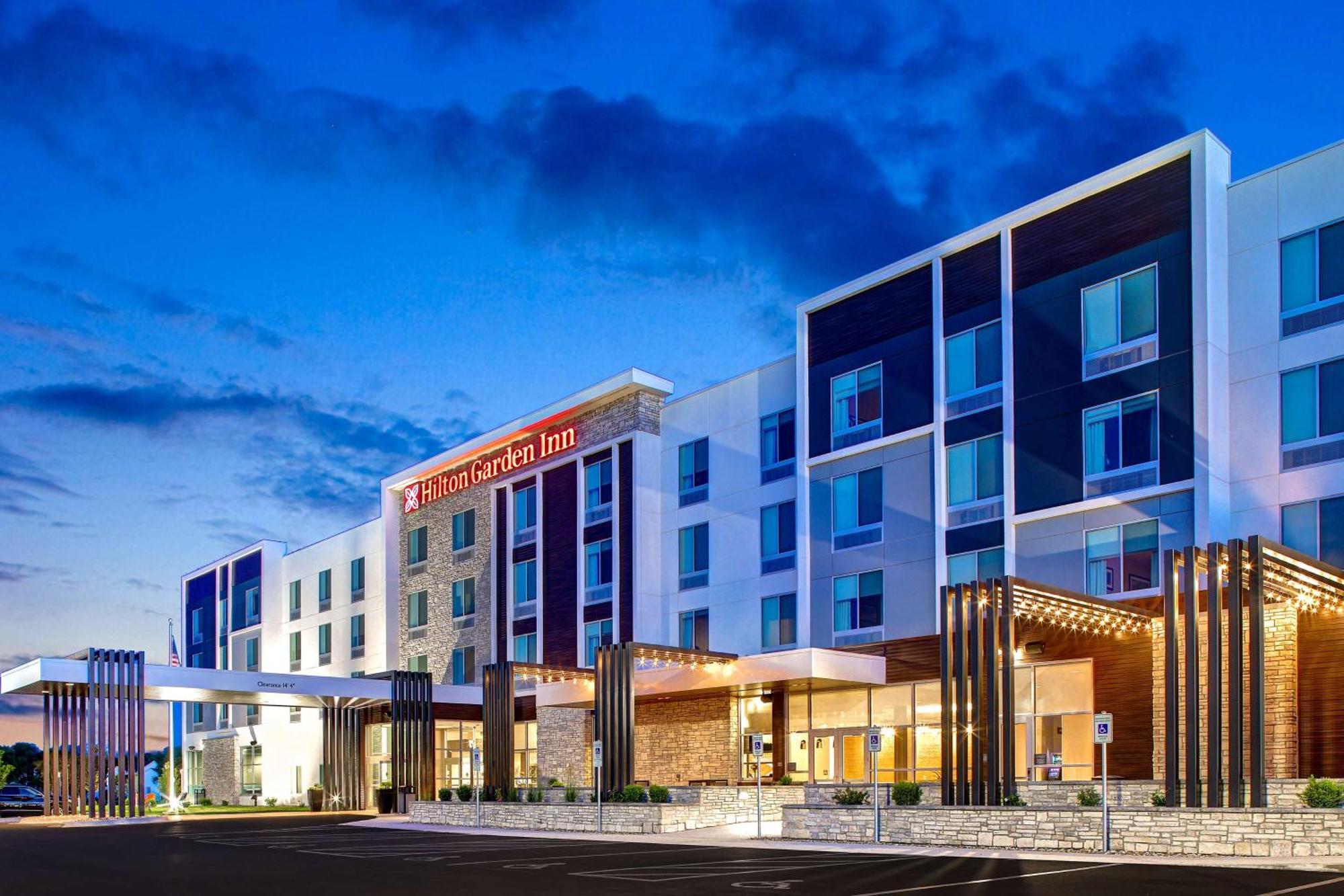 Hilton Garden Inn סידר רפידס מראה חיצוני תמונה