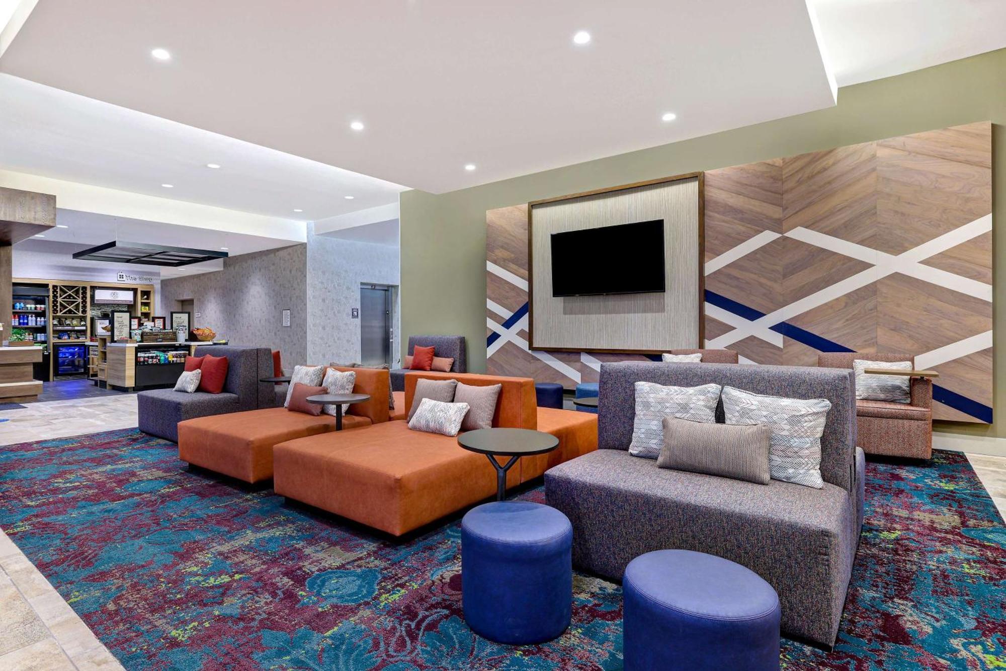 Hilton Garden Inn סידר רפידס מראה חיצוני תמונה