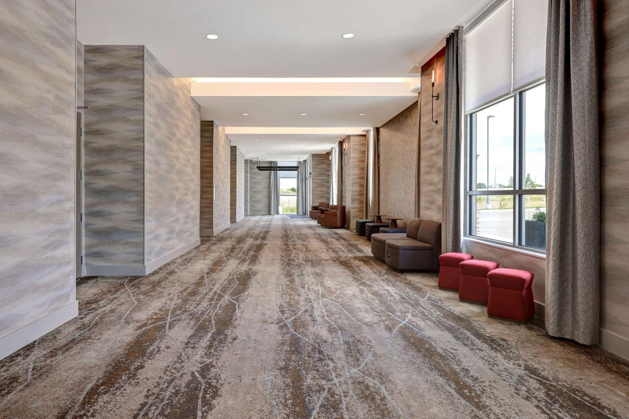 Hilton Garden Inn סידר רפידס מראה חיצוני תמונה